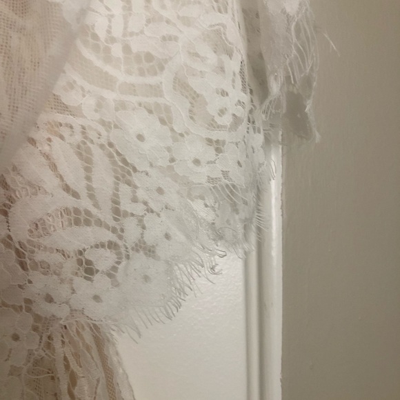 Baltic Born Caroline Lace Off Shoulder White Maxi Dress Size M NWT - Picture 9 of 9